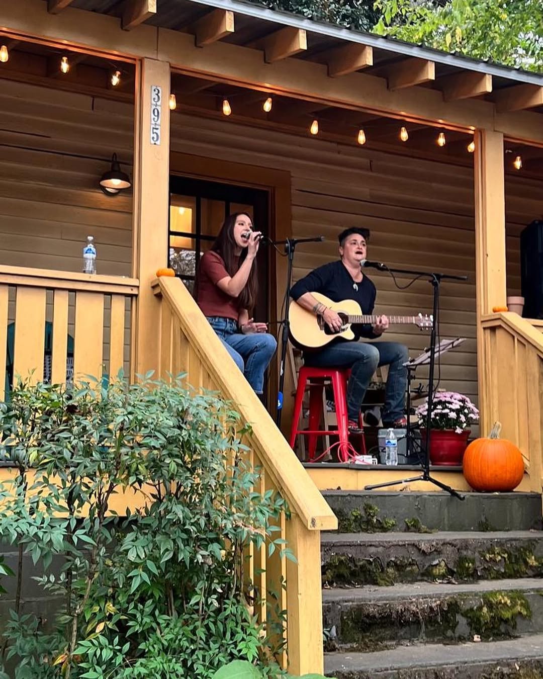 Heidi Hensley and Laura Valentine